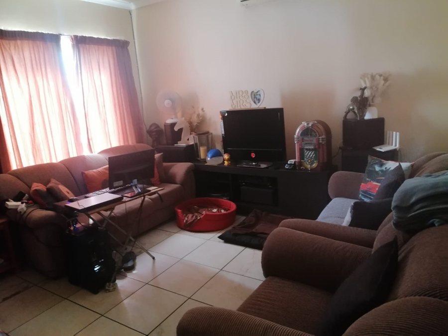 To Let 3 Bedroom Property for Rent in Waterval East North West